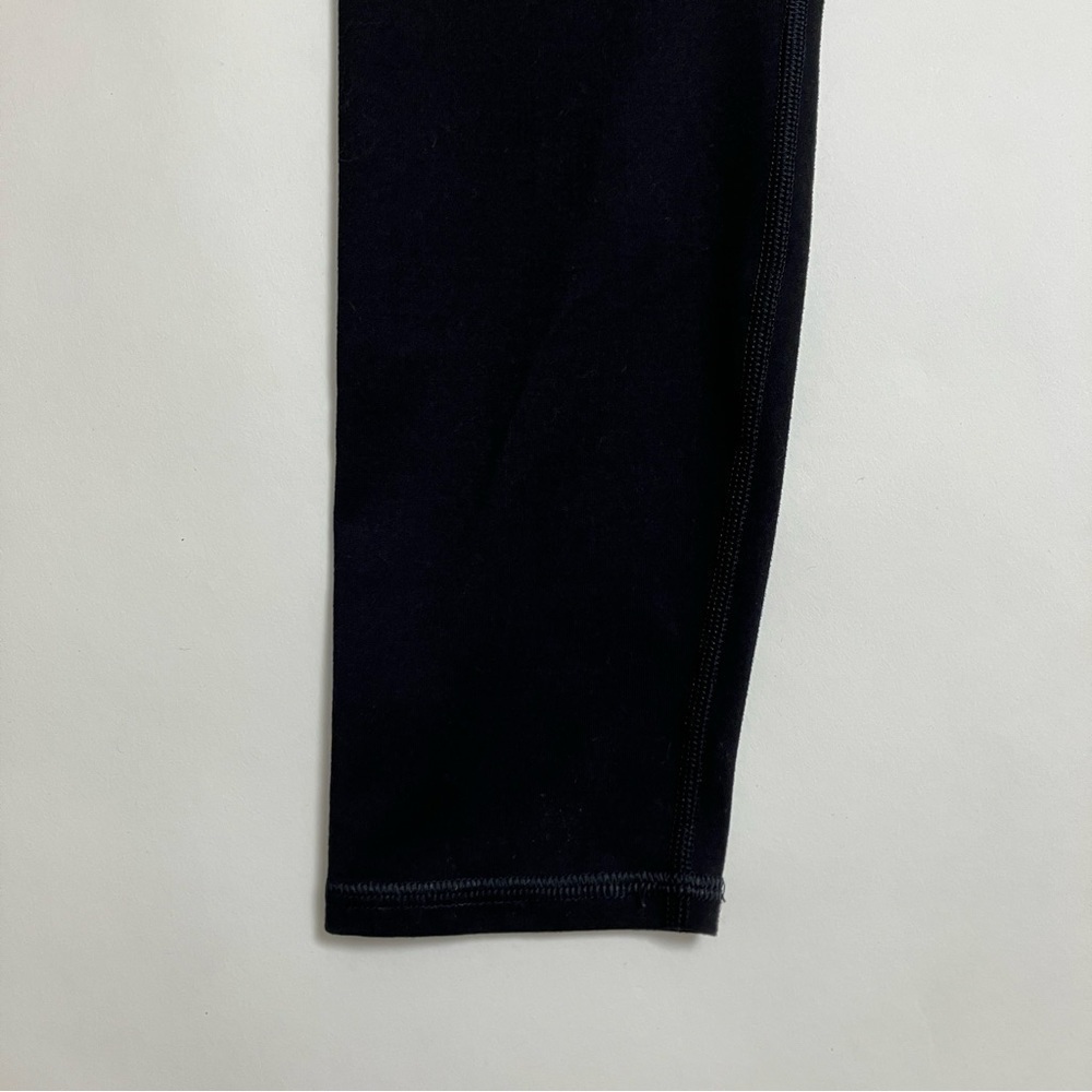 FABLETICS PowerHold capri leggings - Picture 2 of 5